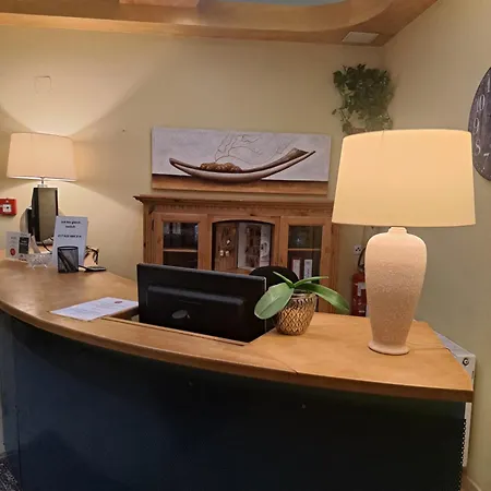 A8 Lukas Bei Blue 3*