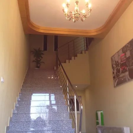 Hotel A8 Lukas Bei Blue Augsburgo