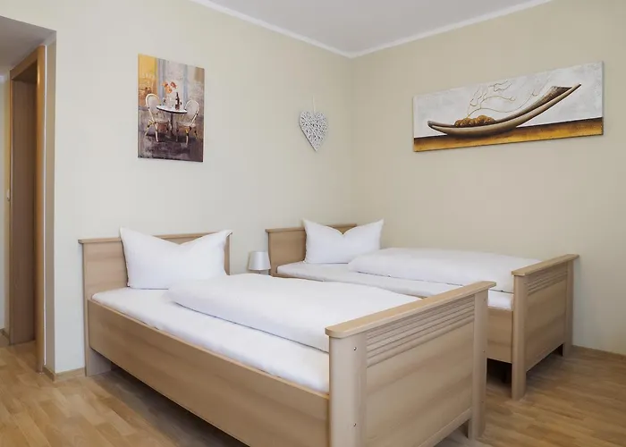 A8 Lukas Bei Blue Hotel